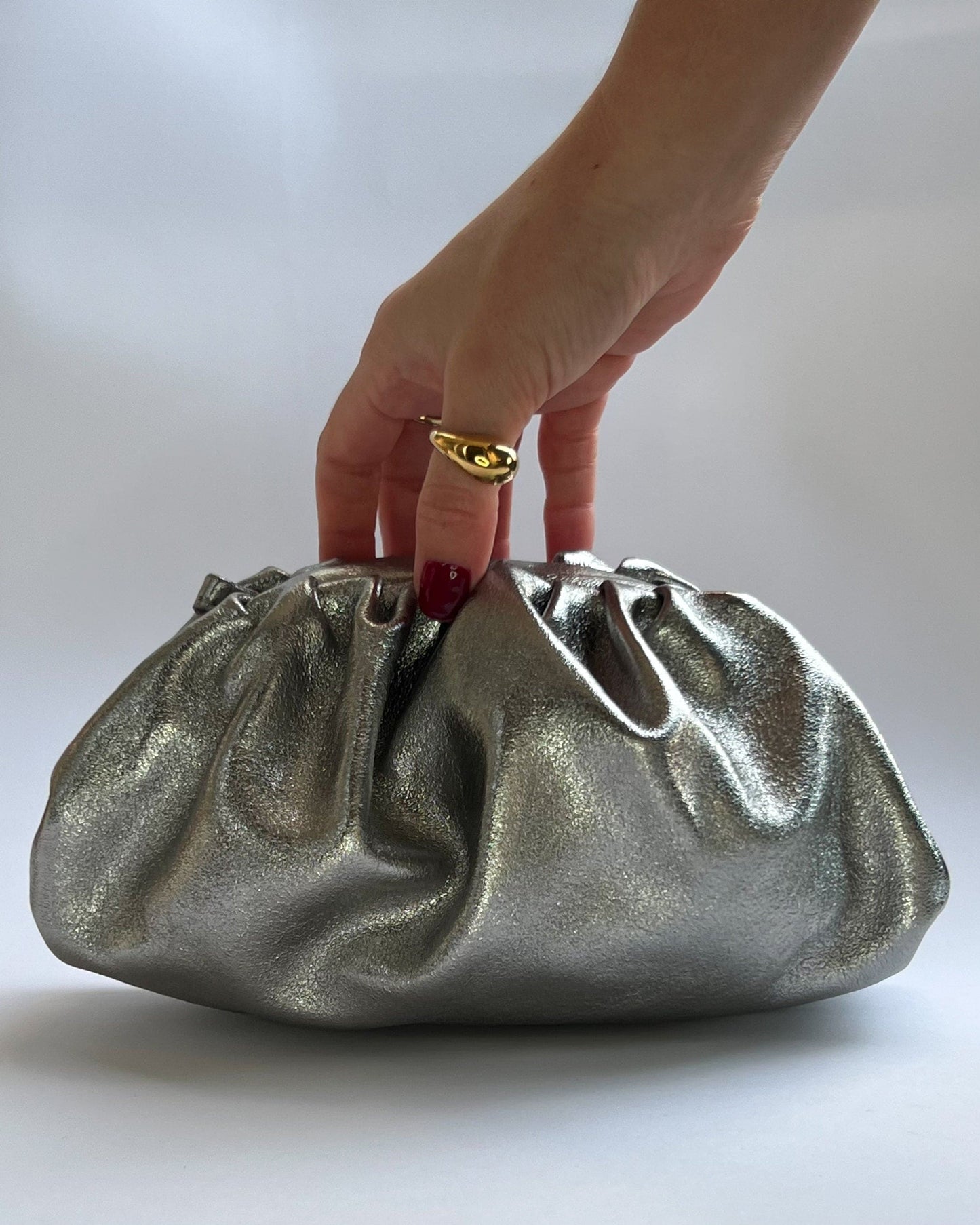 Clutch plateado - Bolso de piel Ed. Limitada