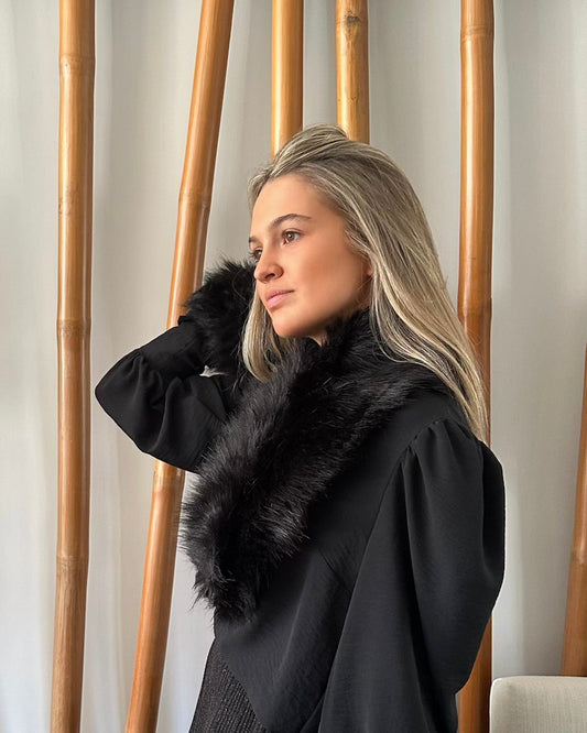 Estola de pelo negro EOS - Invitada de invierno