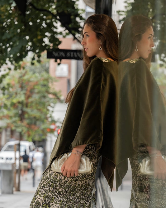 Poncho terciopelo verde - Invitada de invierno