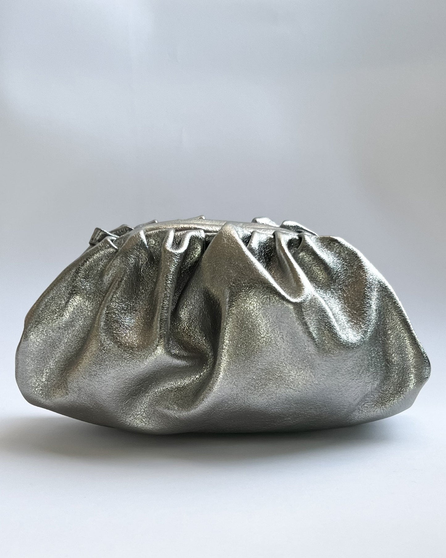 Clutch plateado - Bolso de piel Ed. Limitada