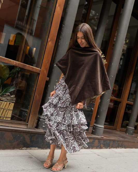 Poncho terciopelo marrón chocolate - Invitada de invierno