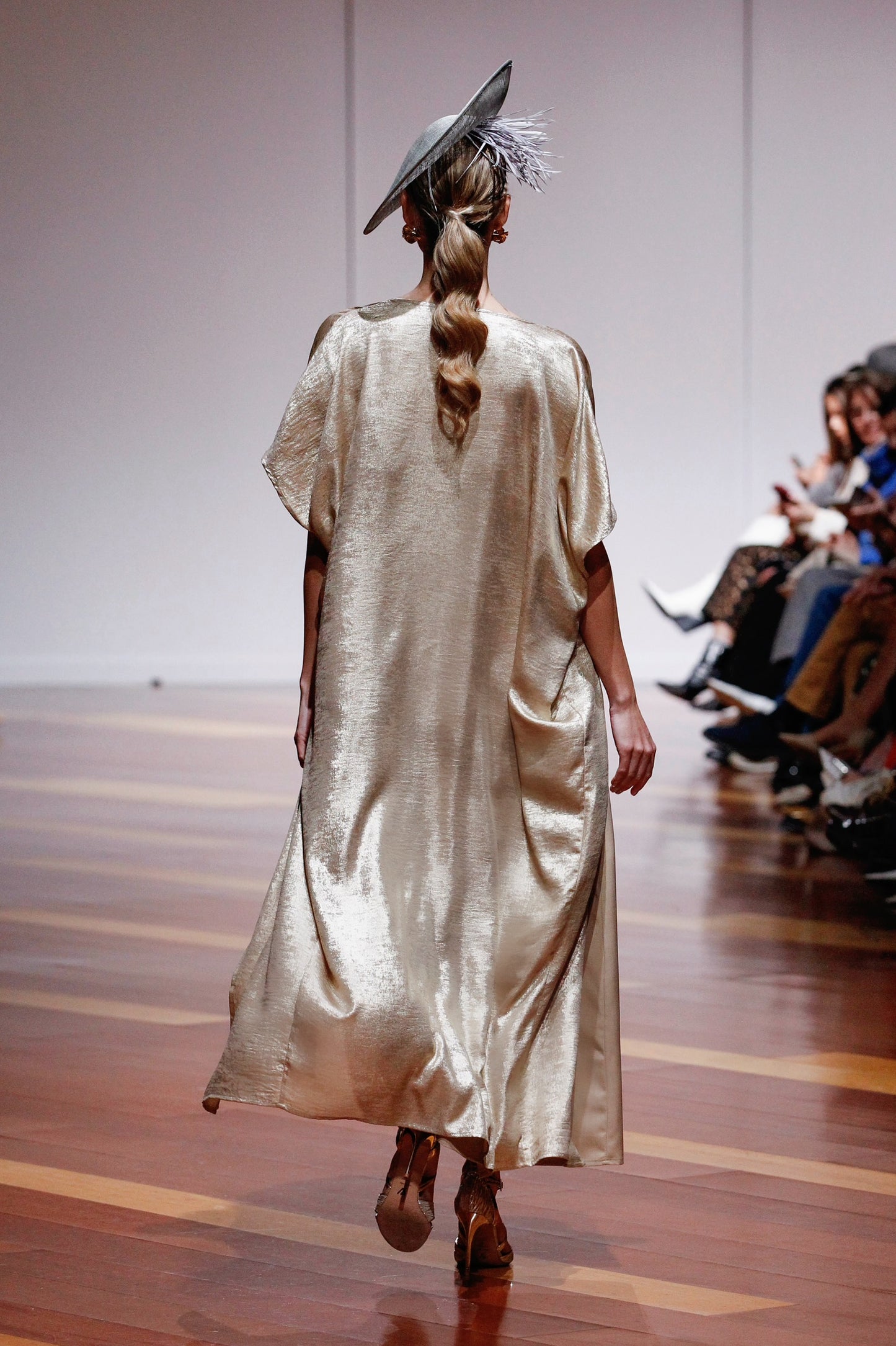 Caftan DIOR - Colección mocha mousse