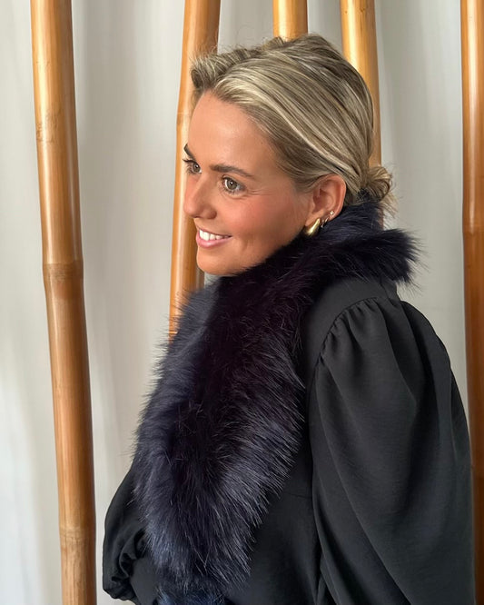 Estola de pelo azul EOS - Invitada de invierno