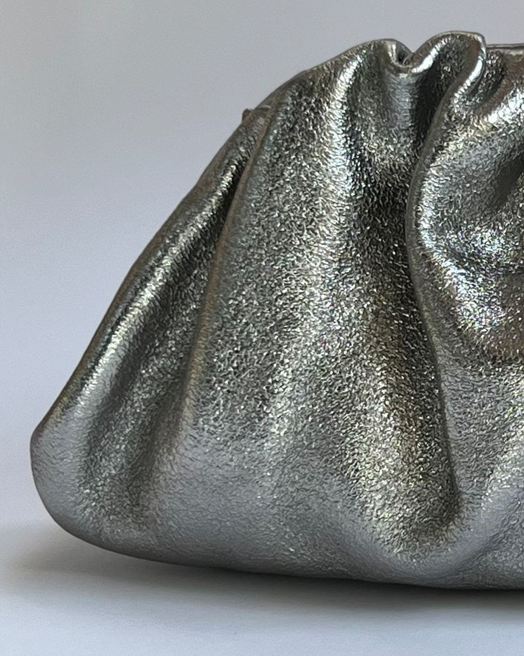 Clutch plateado - Bolso de piel Ed. Limitada