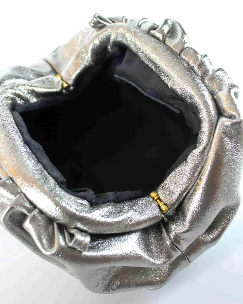 Clutch plateado - bolso de piel