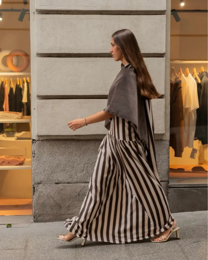 Poncho terciopelo marrón visón - invitada de invierno