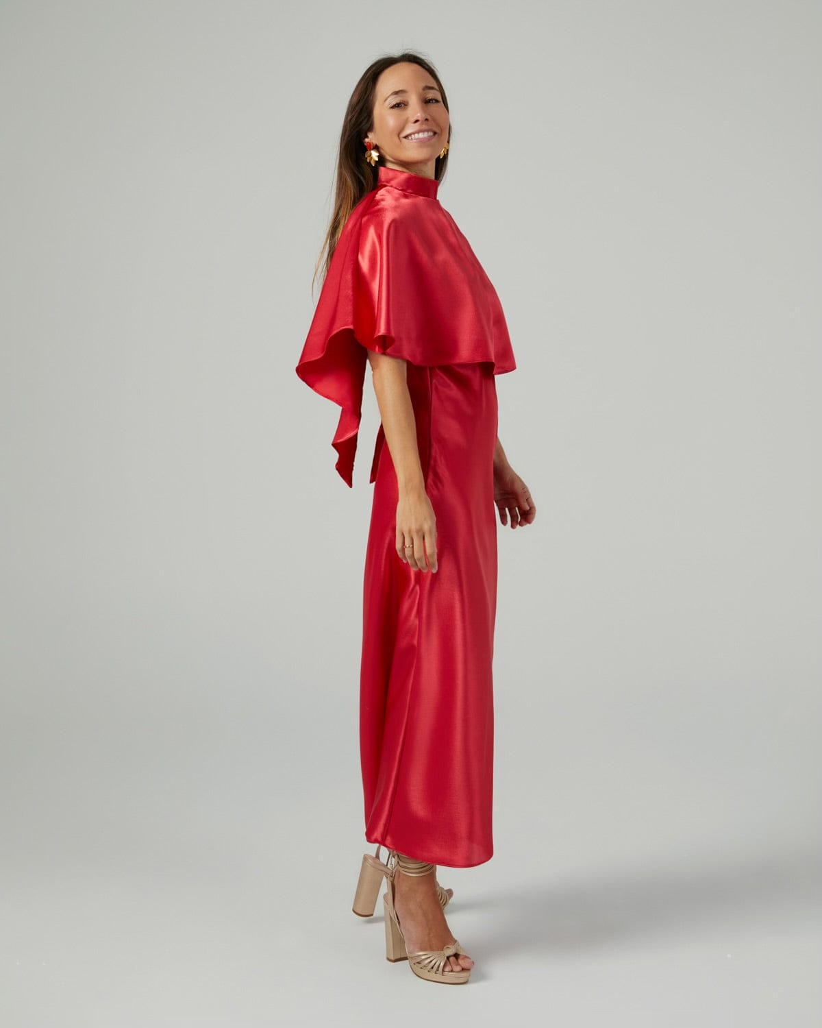 Vestido Capa rojo fiesta boda