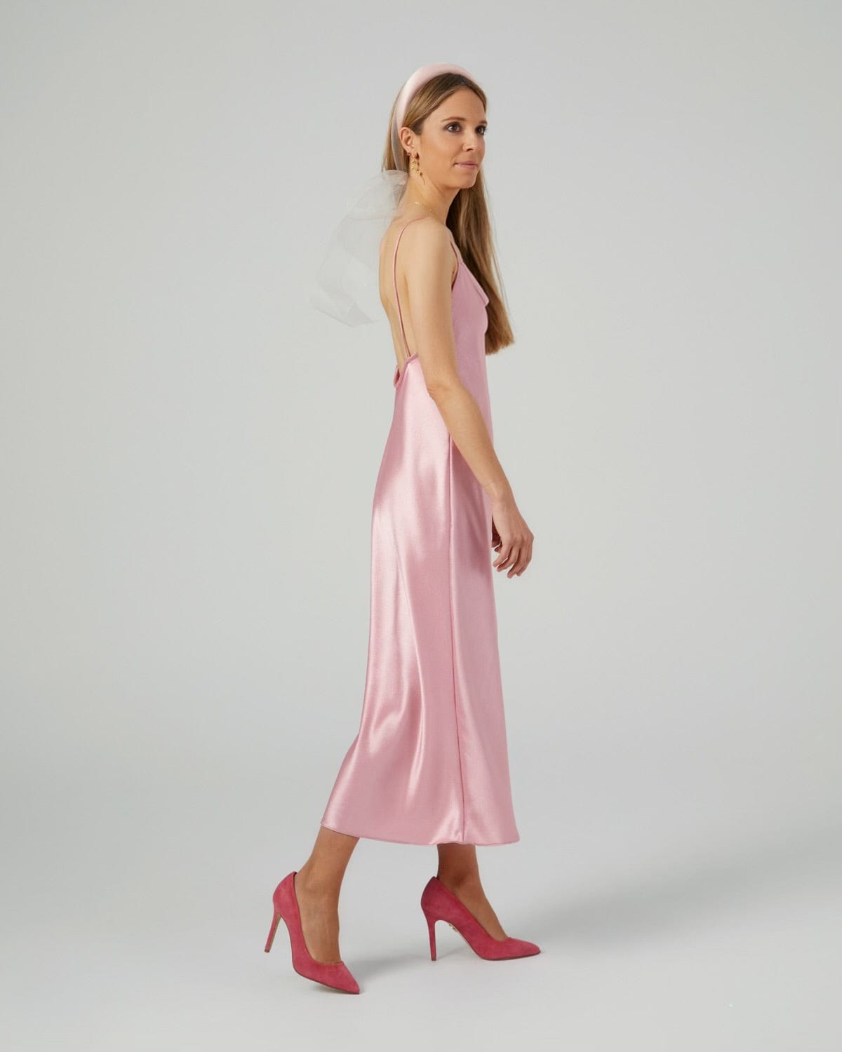 Vestido midi invitada boda rosa
