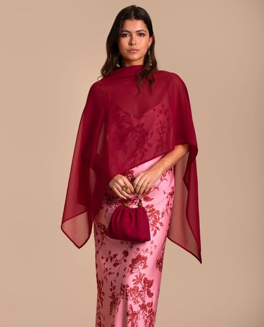 Capas para Invitadas de Boda – Elegancia y Estilo en Capas Capicúa