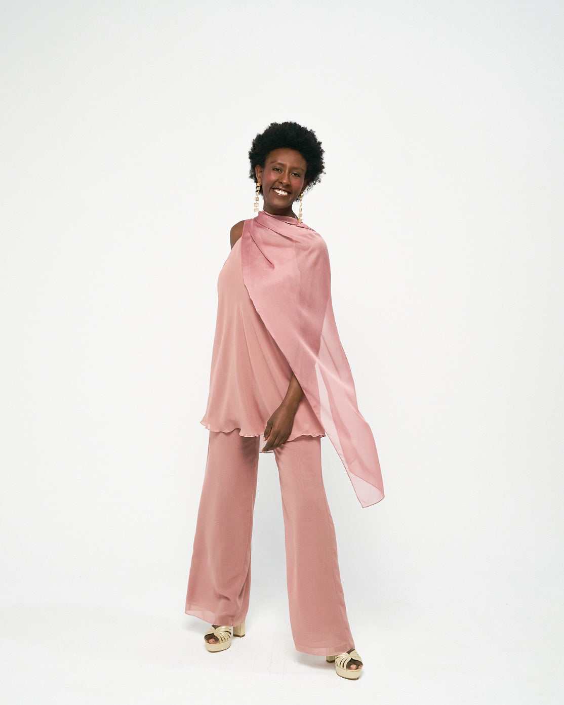 Capa rosa empolvado larga- PANACEA