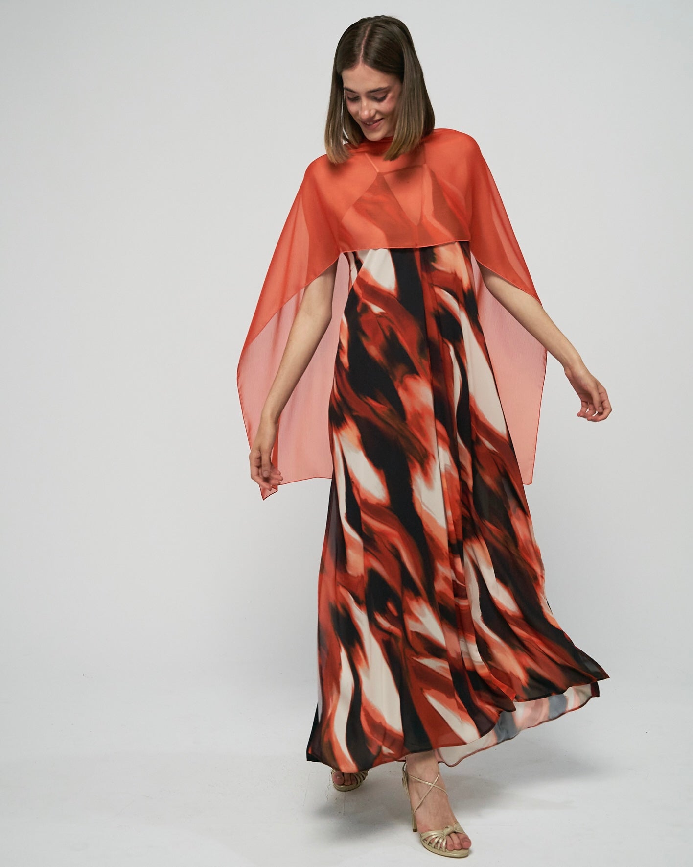 Capa naranja larga - Capa invitada