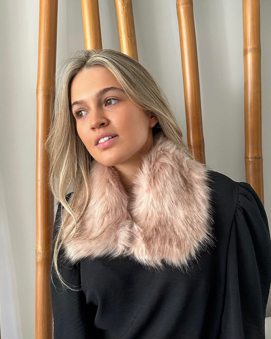 Cuello de pelo nude Ed. EOS