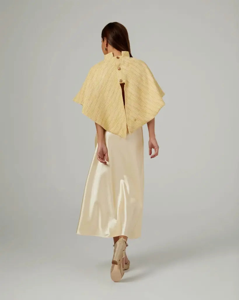 Capa chanel dorado amarillo - ed. - de invitada