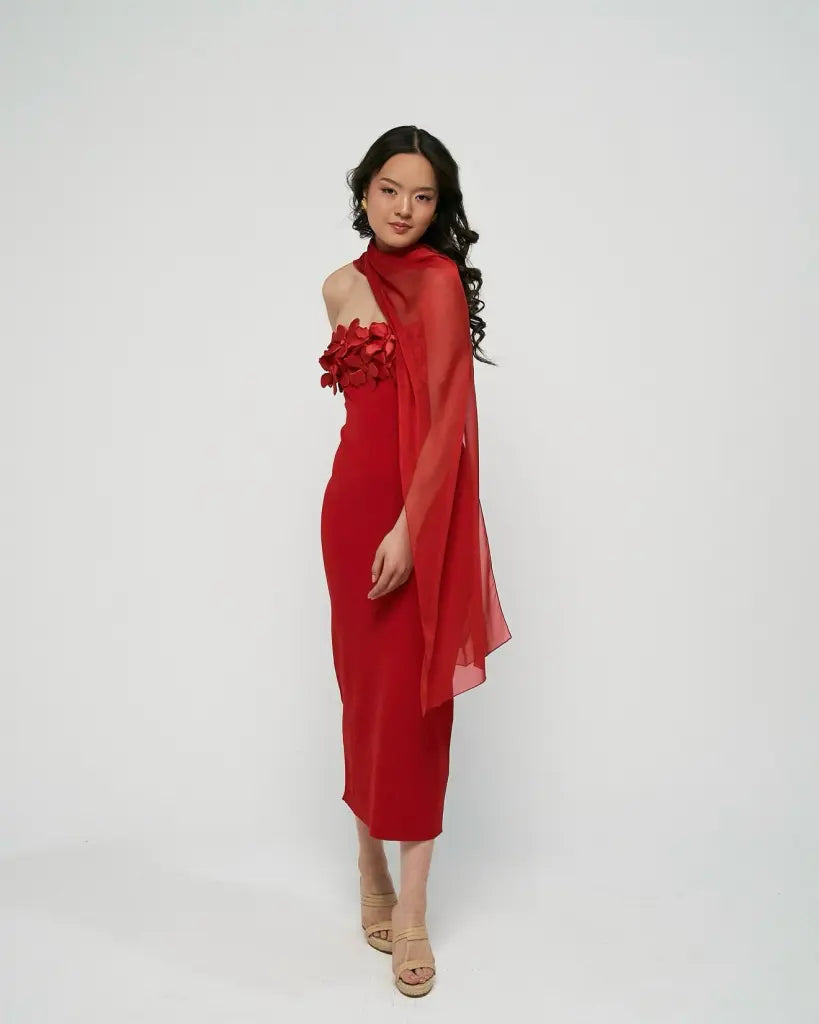 Capa roja larga - panacea - de invitada