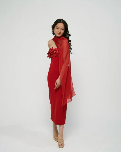 Capa roja larga - panacea - de invitada