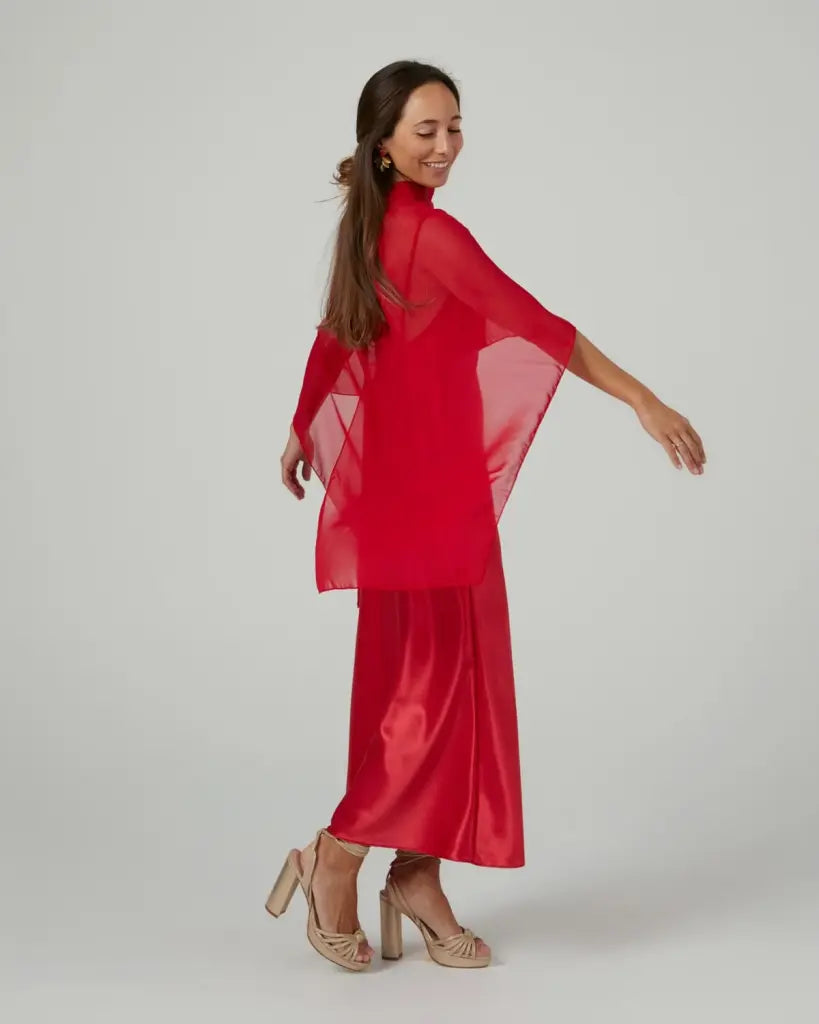 Capa roja larga - panacea - de invitada