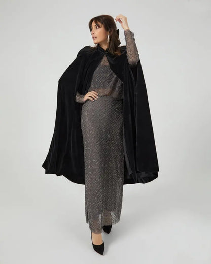 Capa sophia - terciopelo - invitada de invierno - ropa