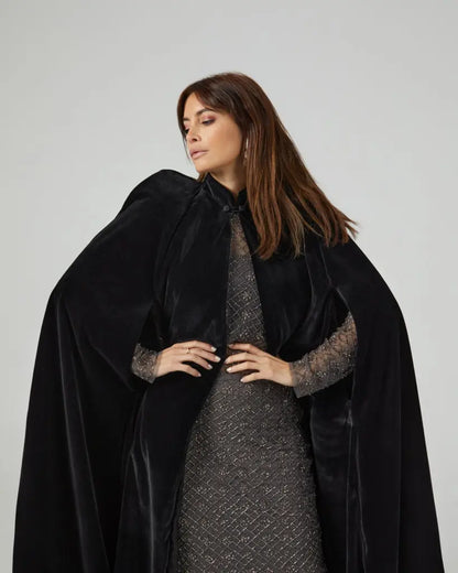 Capa sophia - terciopelo - invitada de invierno - ropa