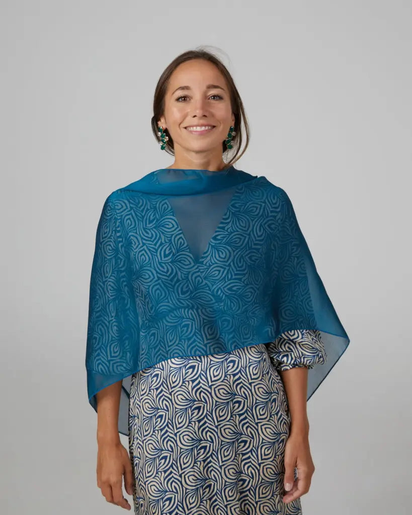 Panacea corta azul petroleo - capa para invitadas de boda