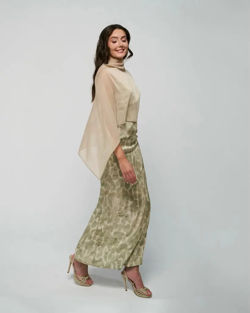 Panacea corta champagne- capa para invitadas de boda - ropa