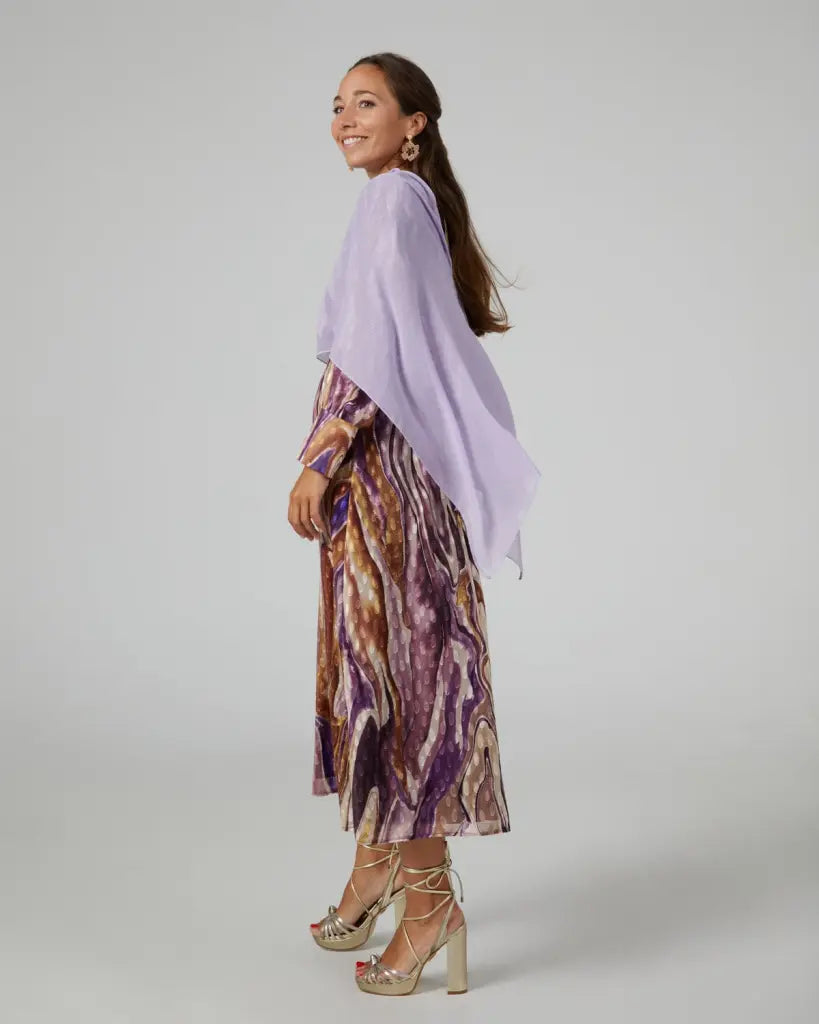 Panacea corta lavanda - capa para invitadas de boda - ropa