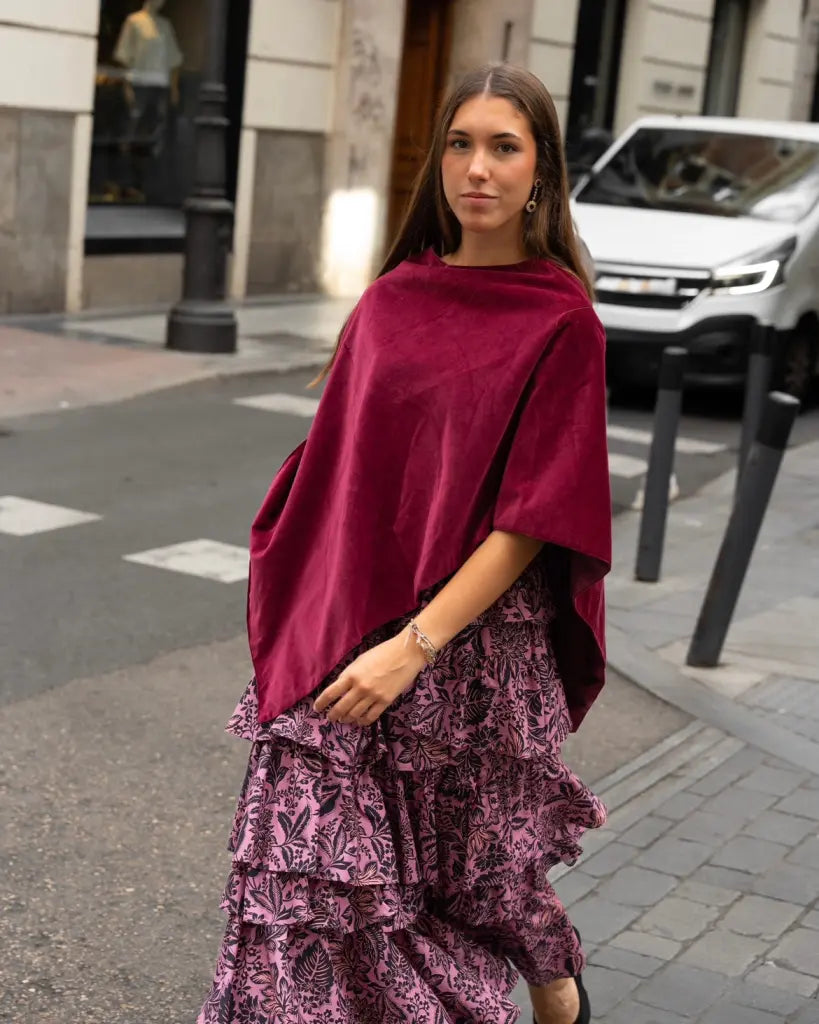 Poncho terciopelo frambuesa - invitada de invierno - ropa