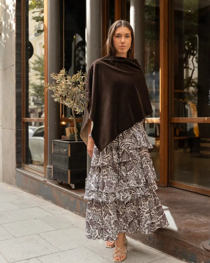 Poncho terciopelo marrón chocolate - invitada de invierno
